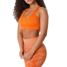 Load image into Gallery viewer, GEOMETRY SVANA SEAMLESS SPORTS BRA
